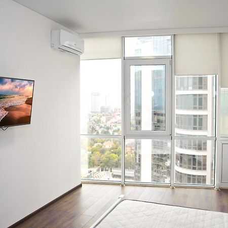 Arcadia White Studio Sea View Apartment Odessa Luaran gambar